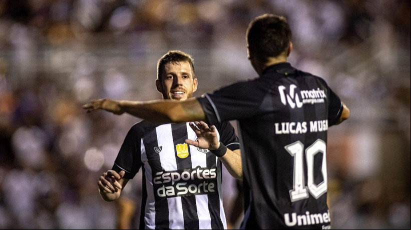 O Ceará enfrenta o Sampaio Correa pela Copa do Nordeste 