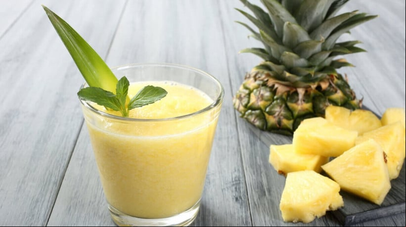 Vitamina de abacaxi (Imagem: denio190 | Shutterstock) 